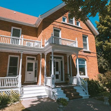 The Victorian Luxury Suites Westport Exterior foto